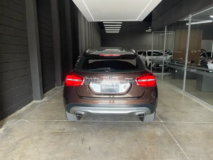 2015 Mercedes-Benz GLA — 4