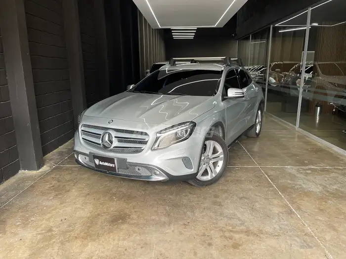 2015 Mercedes-Benz GLA — 1