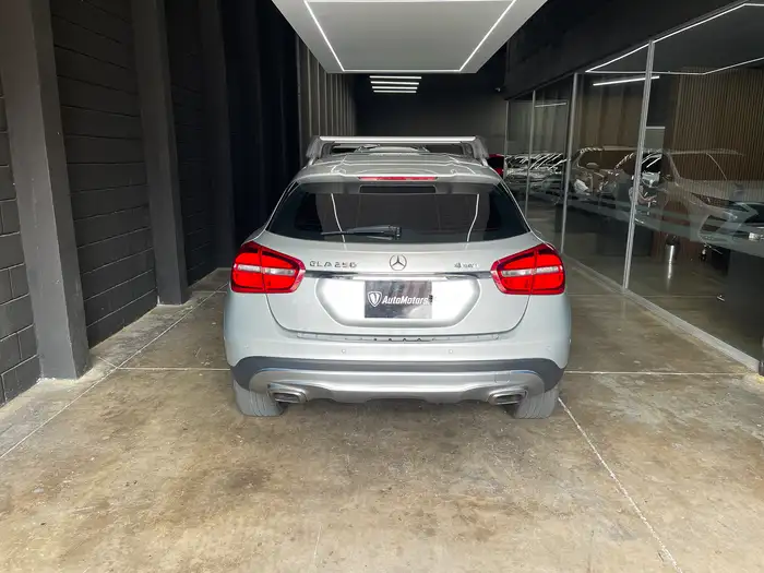 2015 Mercedes-Benz GLA — 4