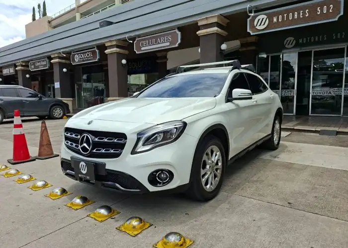2018 Mercedes-Benz GLA — 1