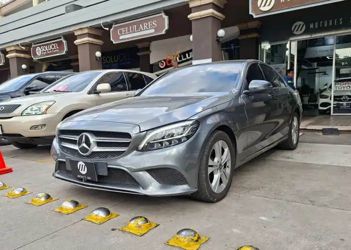 2019 Mercedes-Benz C 180 — 1