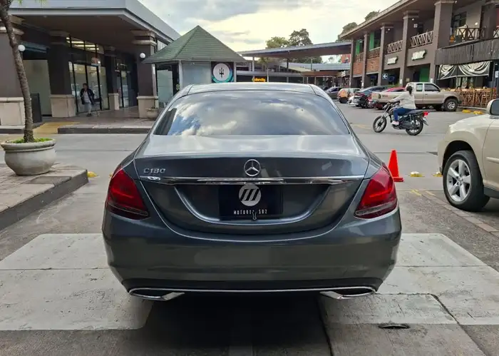 2019 Mercedes-Benz C 180 — 4