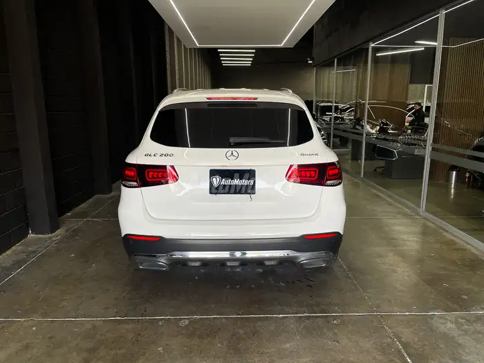 2020 Mercedes-Benz GLC — 4