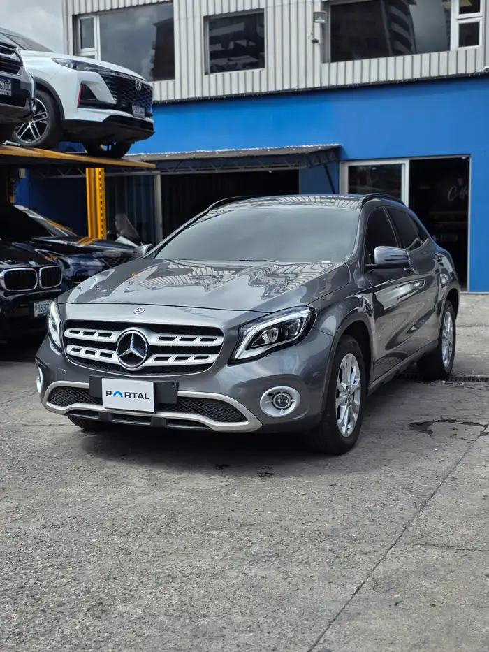 2018 Mercedes-Benz GLA — 2