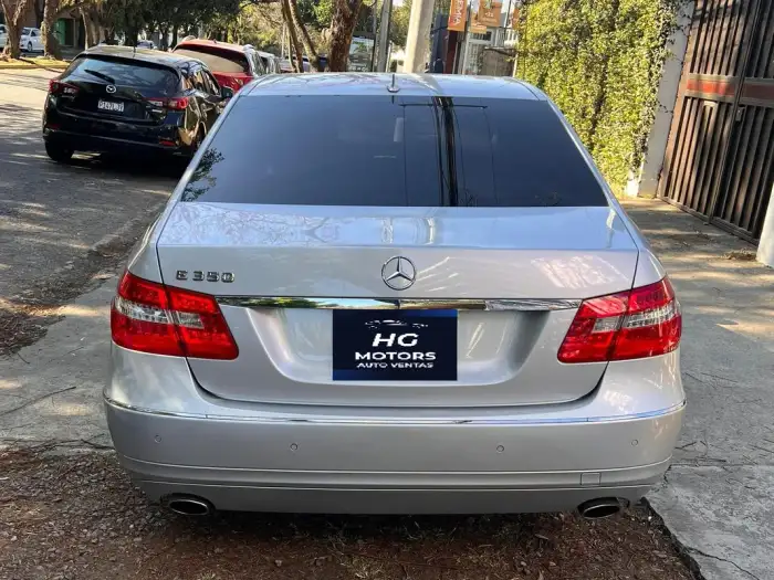 2010 Mercedes-Benz CLASE E — 3