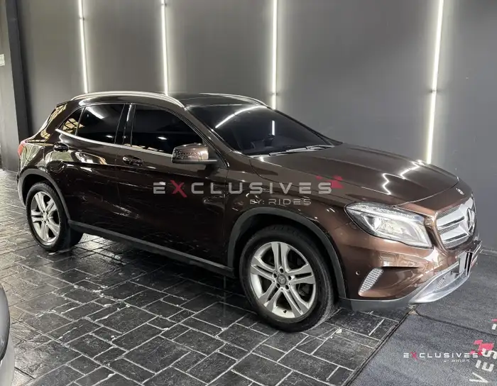 2015 Mercedes-Benz GLA — 1