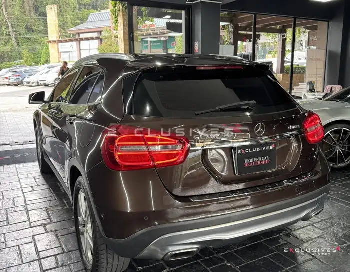 2015 Mercedes-Benz GLA — 4