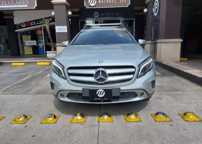 2015 Mercedes-Benz GLA — 2
