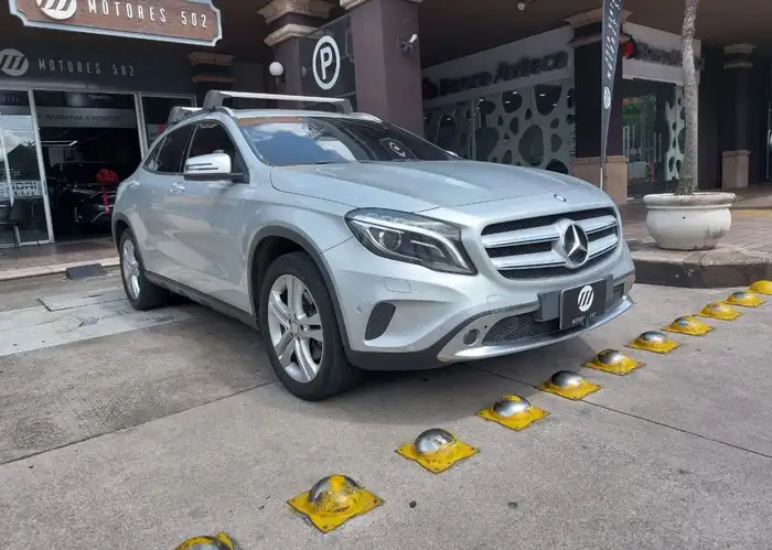 2015 Mercedes-Benz GLA — 3