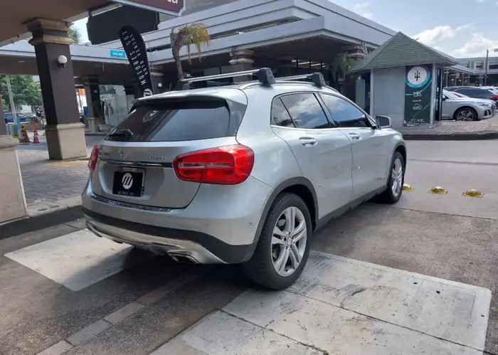 2015 Mercedes-Benz GLA — 4