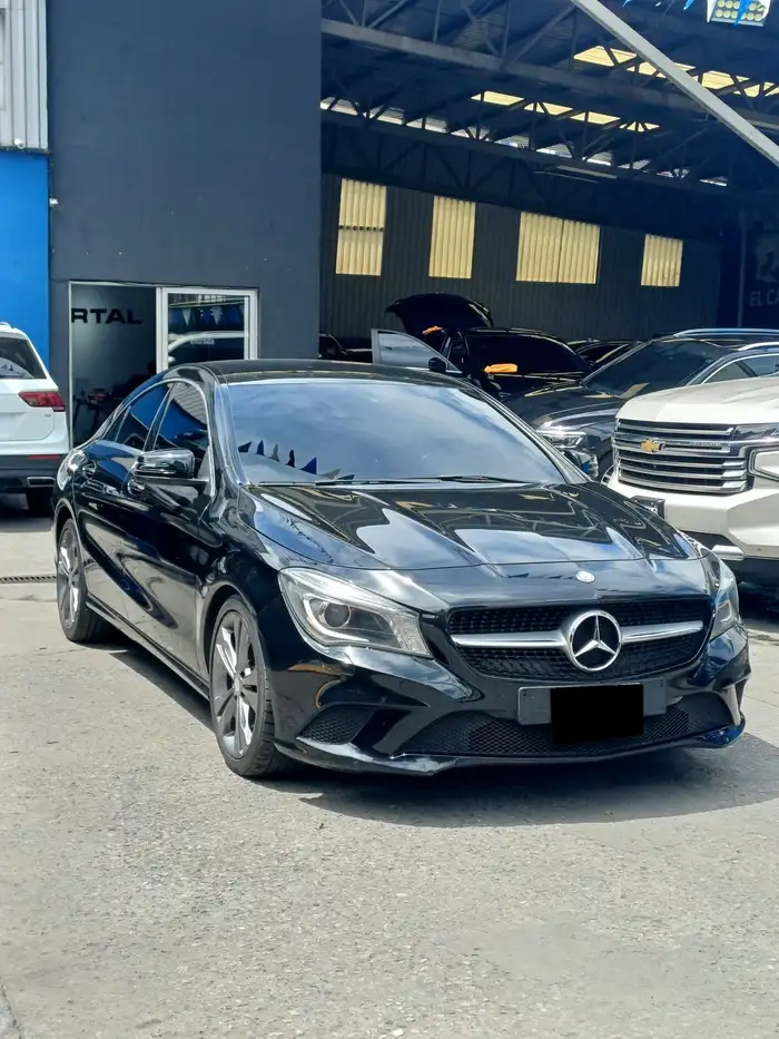2015 Mercedes-Benz CLA — 2