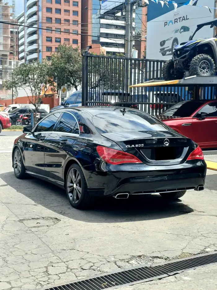 2015 Mercedes-Benz CLA — 3
