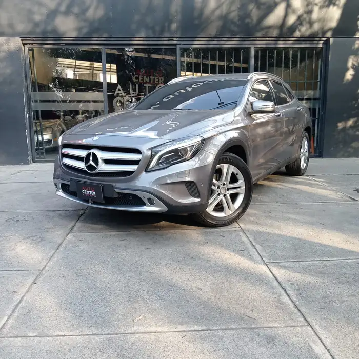 2015 Mercedes-Benz GLA — 1