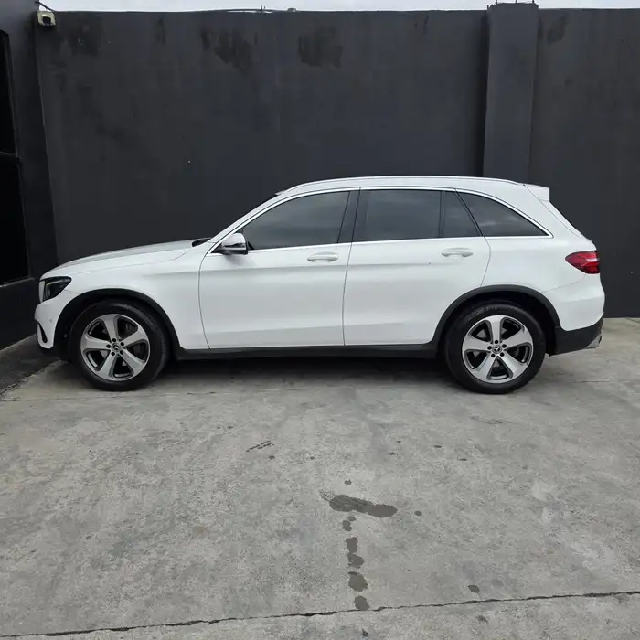 2017 Mercedes-Benz GLC — 3