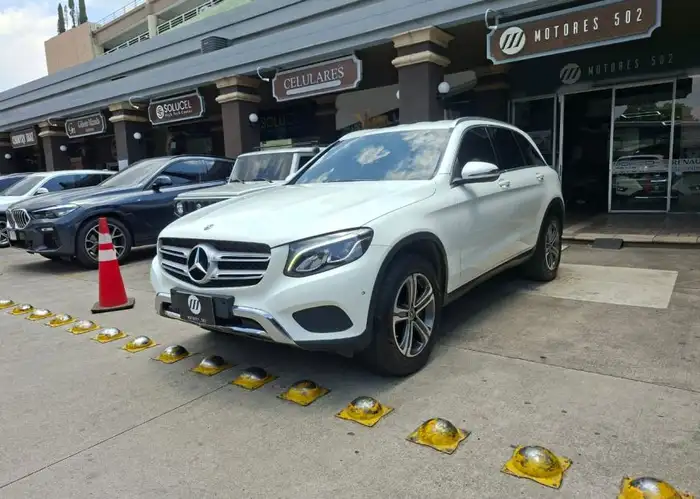 2018 Mercedes-Benz GLC — 1
