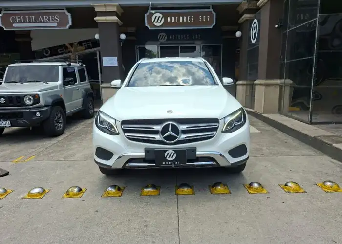 2018 Mercedes-Benz GLC — 2