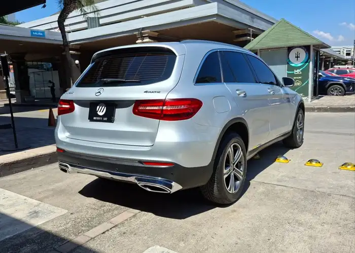 2018 Mercedes-Benz GLC — 4