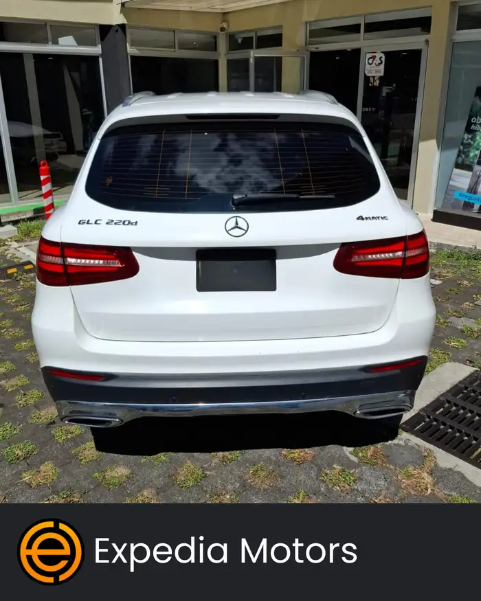 2019 Mercedes-Benz GLC — 4