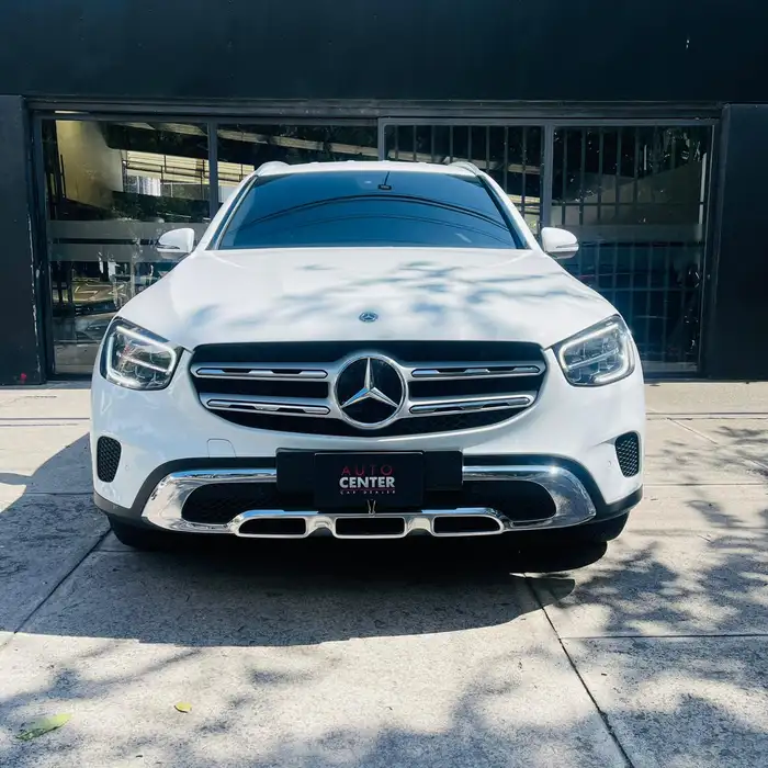 2020 Mercedes-Benz GLC — 2