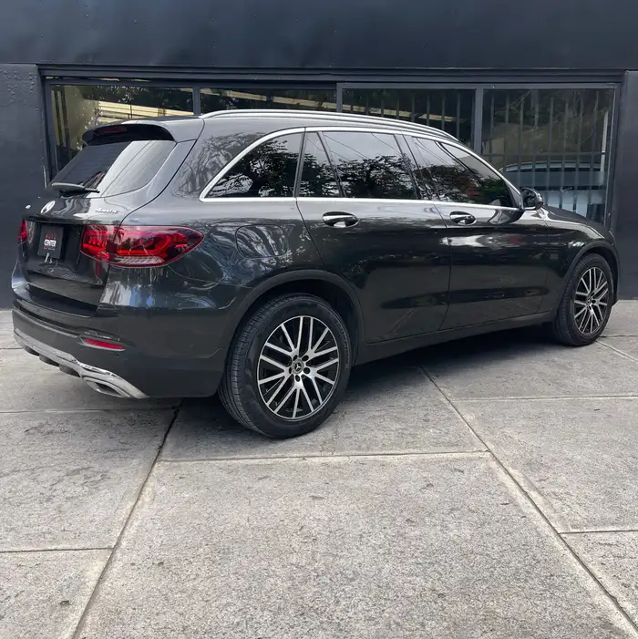 2021 Mercedes-Benz GLC — 4