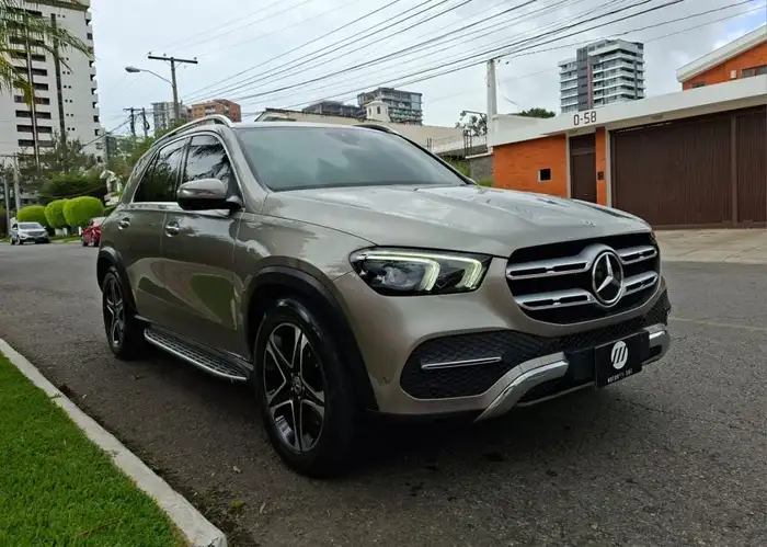 2021 Mercedes-Benz GLE — 3