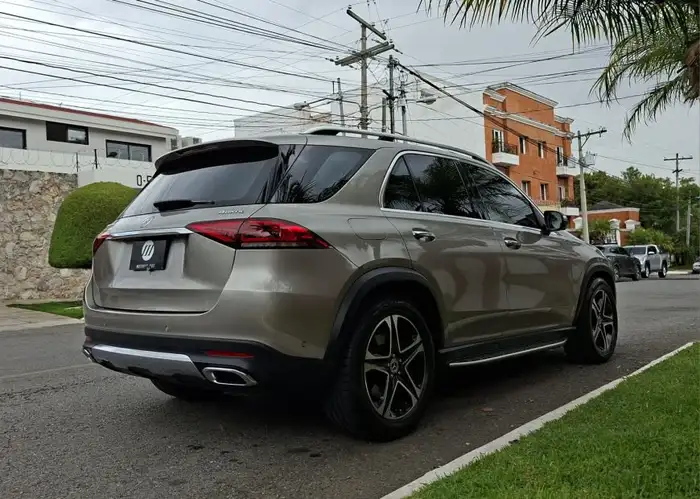 2021 Mercedes-Benz GLE — 4