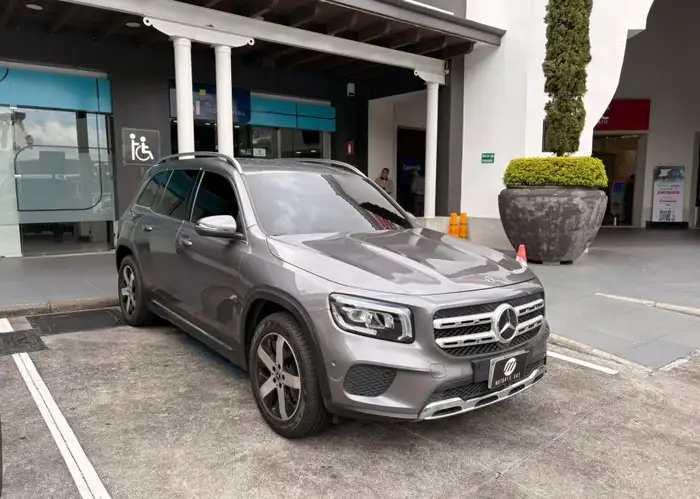 2022 Mercedes-Benz GLB — 3