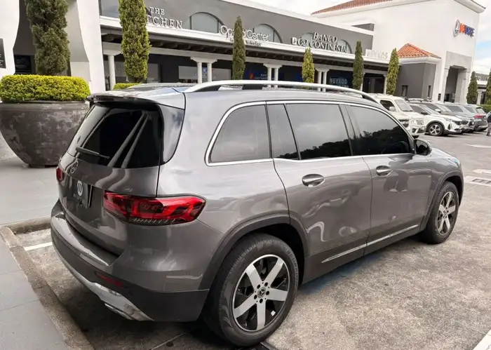 2022 Mercedes-Benz GLB — 4