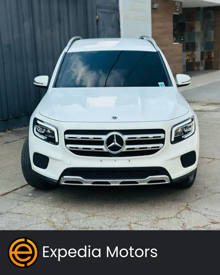 2023 Mercedes-Benz CLASE GLB — 2