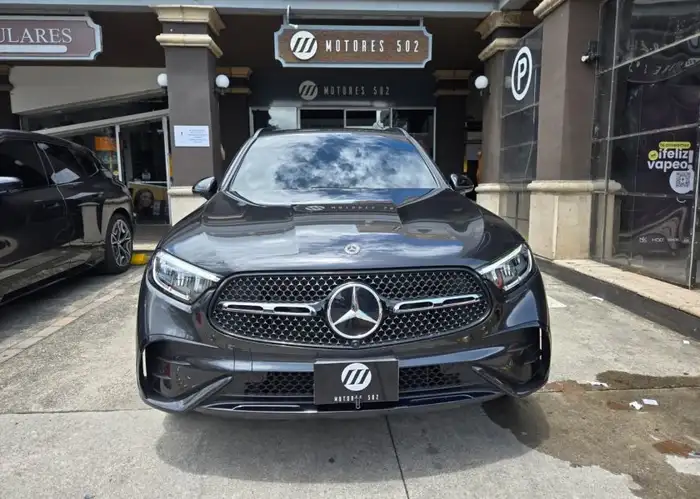 2025 Mercedes-Benz GLC — 2