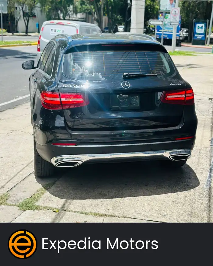 2019 Mercedes-Benz GLC — 4