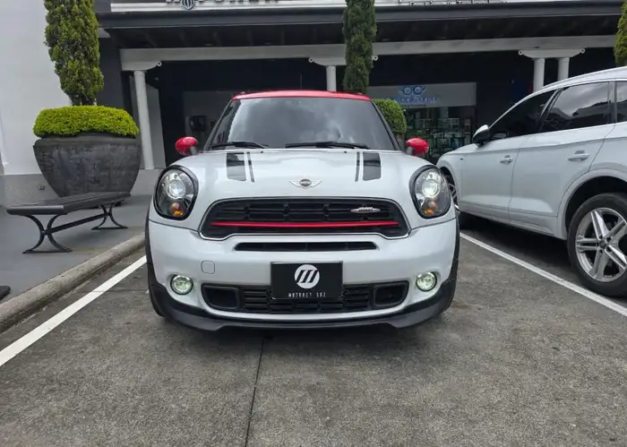 2016 Mini COUNTRYMAN — 2