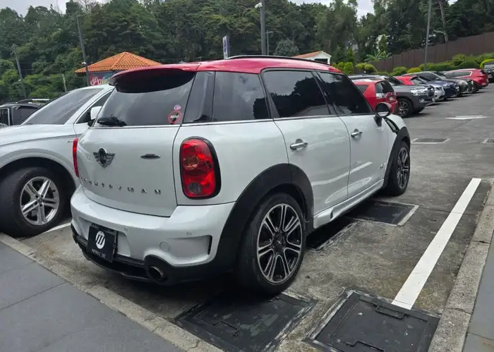 2016 Mini COUNTRYMAN — 4
