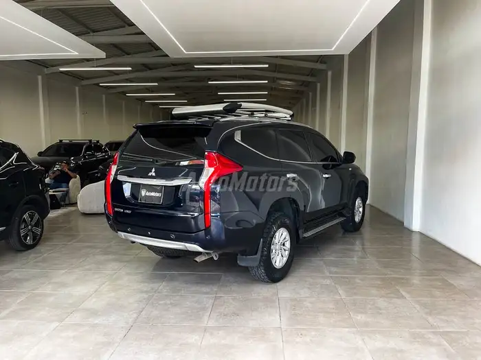 2019 Mitsubishi Montero — 2