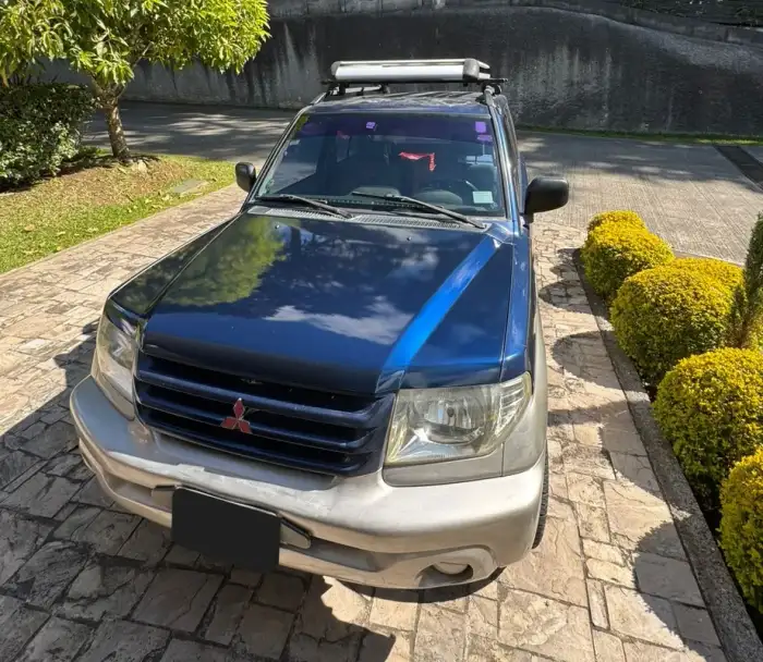 2006 Mitsubishi MONTERIO IO — 3