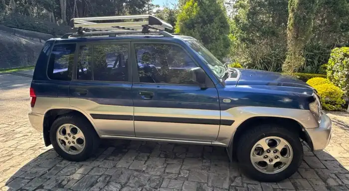 2006 Mitsubishi MONTERIO IO — 4