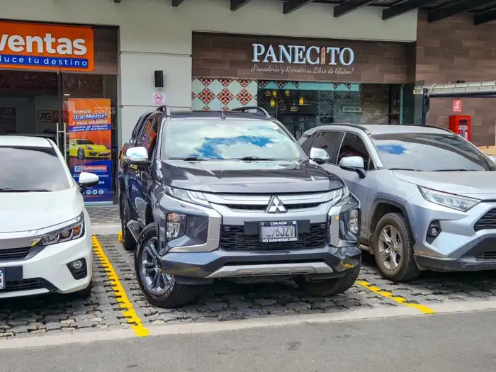 2021 Mitsubishi L200 — 3