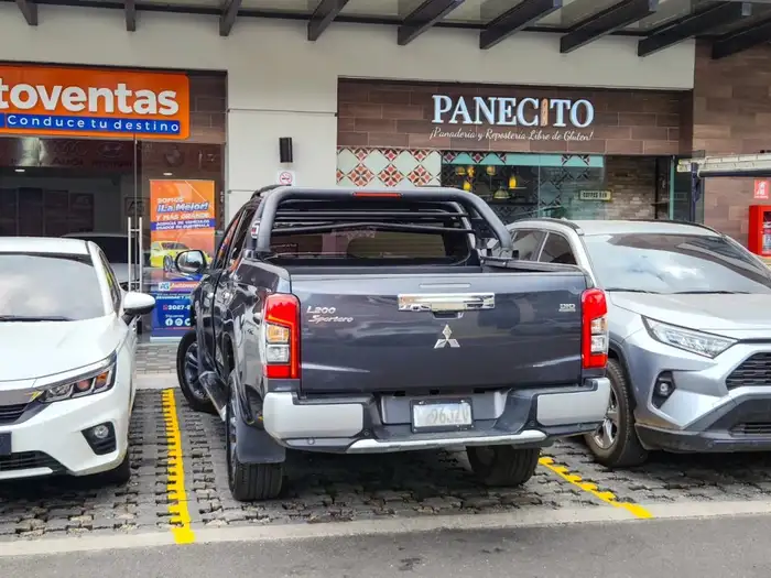 2021 Mitsubishi L200 — 4