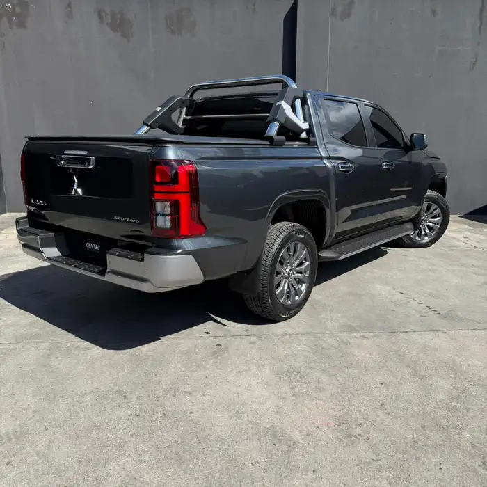 2025 Mitsubishi L200 — 4