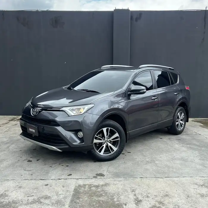 2017 Mitsubishi RAV4 — 1