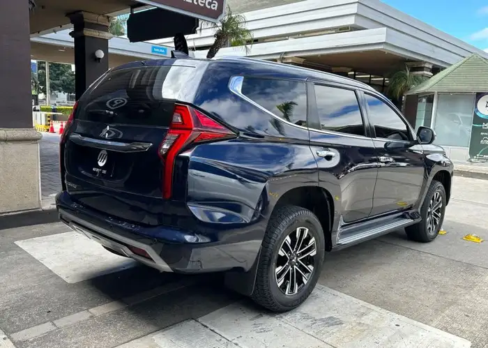 2022 Mitsubishi Montero — 4