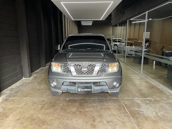 2013 Nissan NAVARA — 2