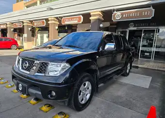 2014 Nissan NAVARA
