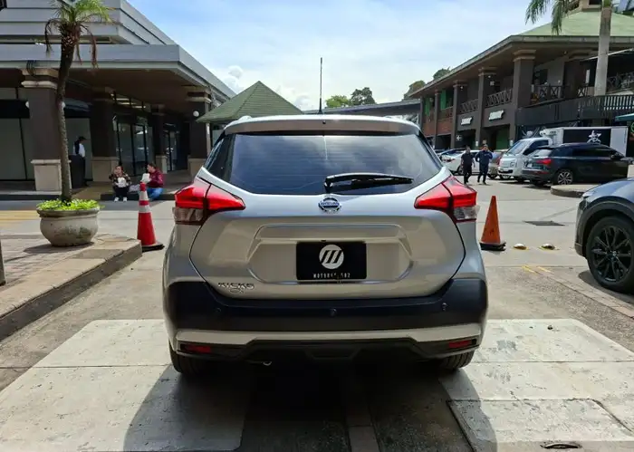 2021 Nissan Kicks — 3