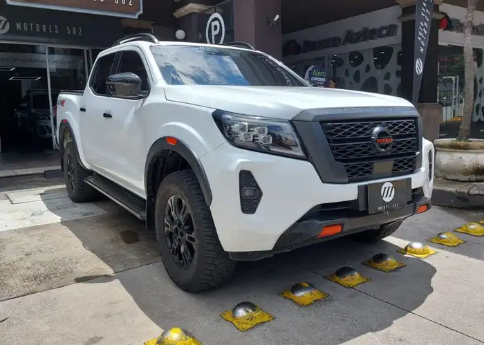 2022 Nissan Frontier — 3