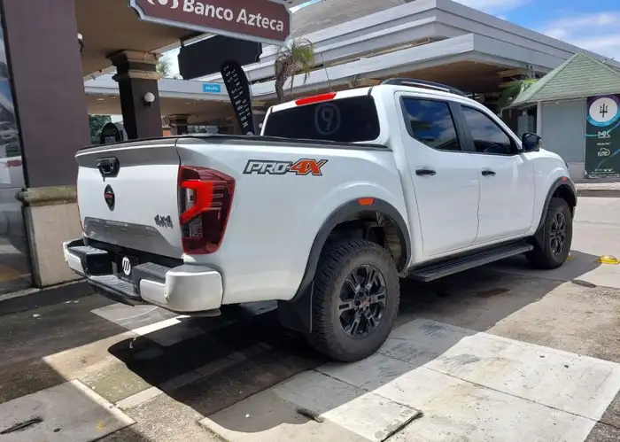 2022 Nissan Frontier — 4