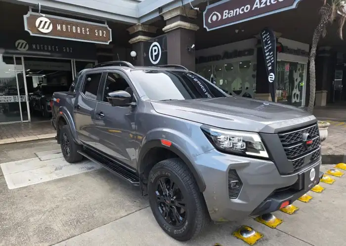 2023 Nissan Frontier — 3
