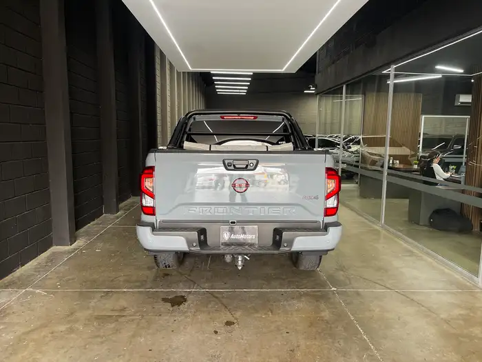 2025 Nissan Frontier — 4