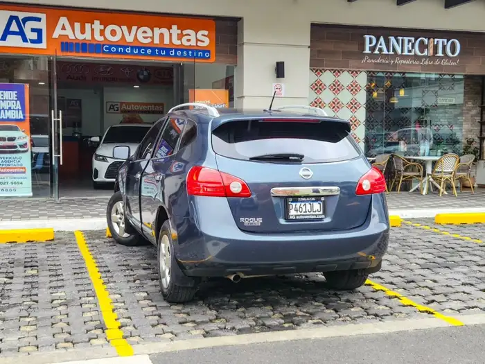 2014 Nissan ROGUE — 4