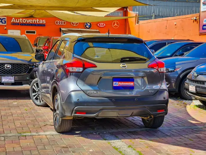 2020 Nissan Kicks — 4